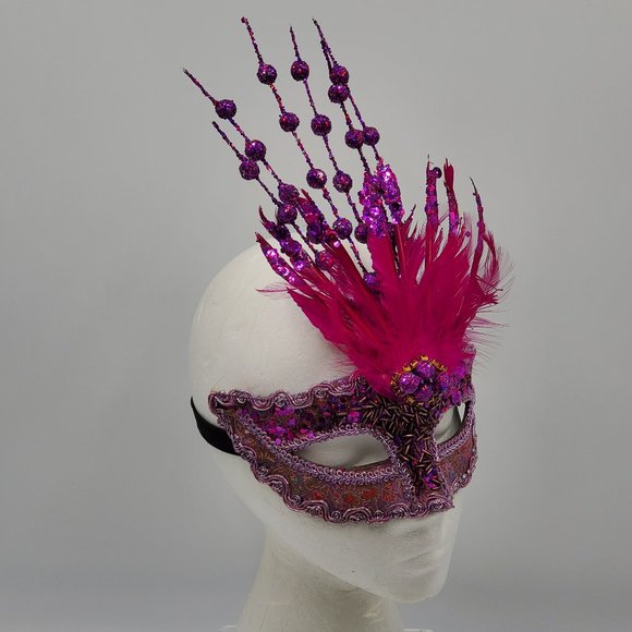 Venetian Angel Beaded & Feather Mask - Picture 7 of 16